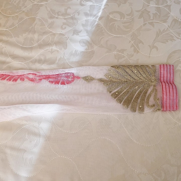 Anarkali - Picture 2 of 3